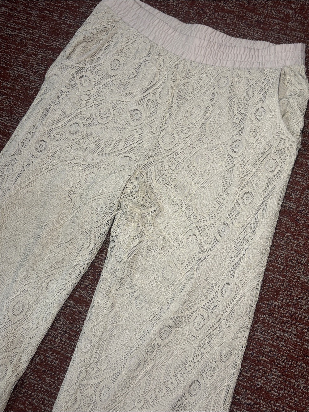 Beige lace pant straight leg lined elastic waist all over cream lace pant size 0